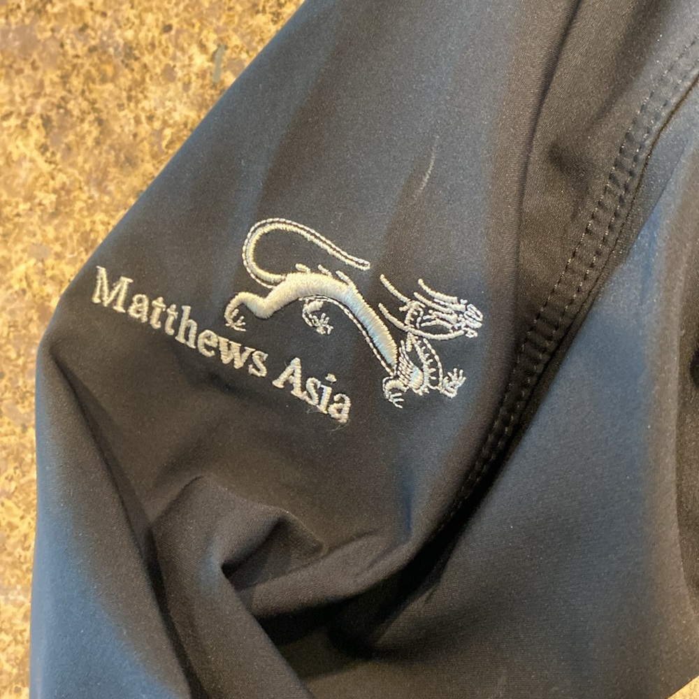 Marmot Black Jacket XS With FLAWS Matthews Asia Embroidered Patch FLAWED - Picture 4 of 17